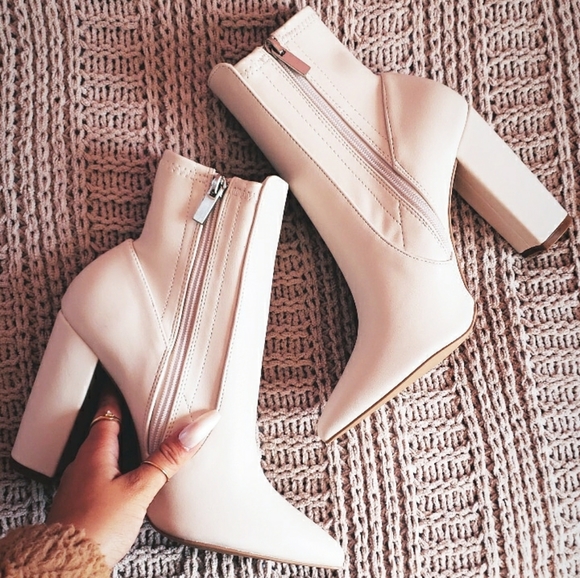 Shoes - 🚨The Nude collection// Stone boot